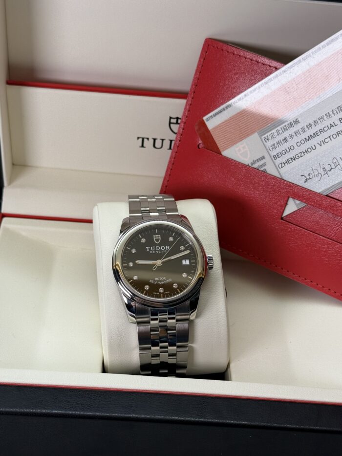 Tudor Glamour Date - immagine 10