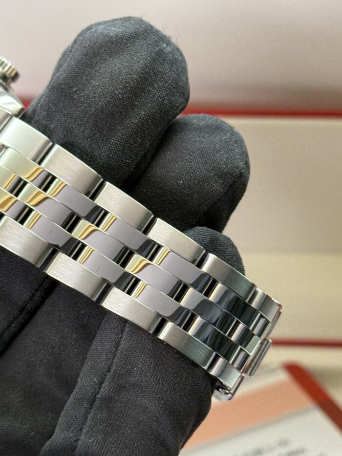 Tudor Glamour Date - immagine 3