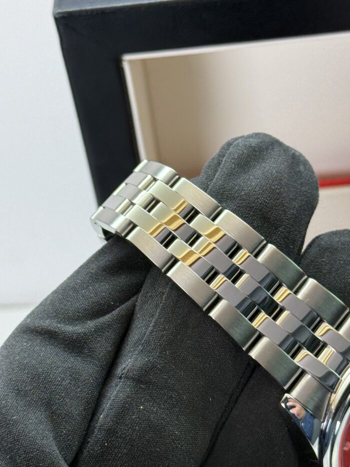 Tudor Glamour Date - immagine 5