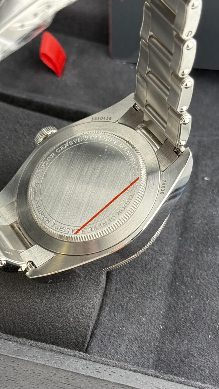 Tudor Black Bay Fifty-Eight - immagine 5