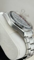 Omega Speedmaster Date ref.32105000