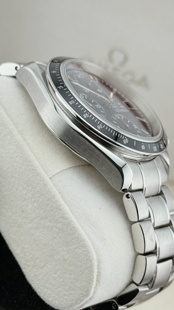 Omega Speedmaster Date ref.32105000 - immagine 16